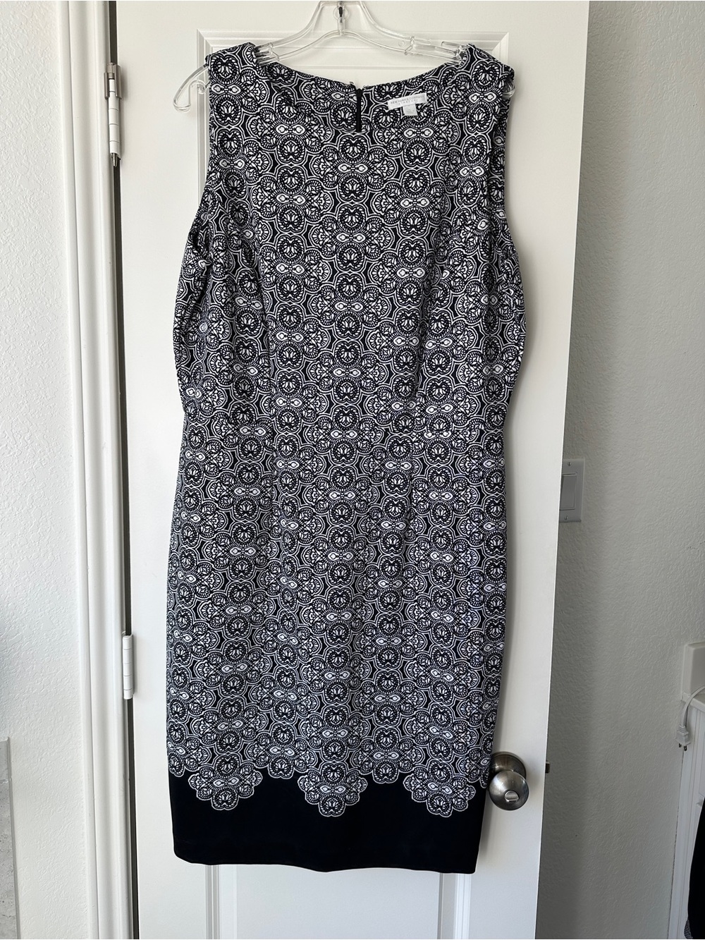 New York & Company Black and White Lace-Print Sleeveless Sheath Dress - Picture 2 of 6